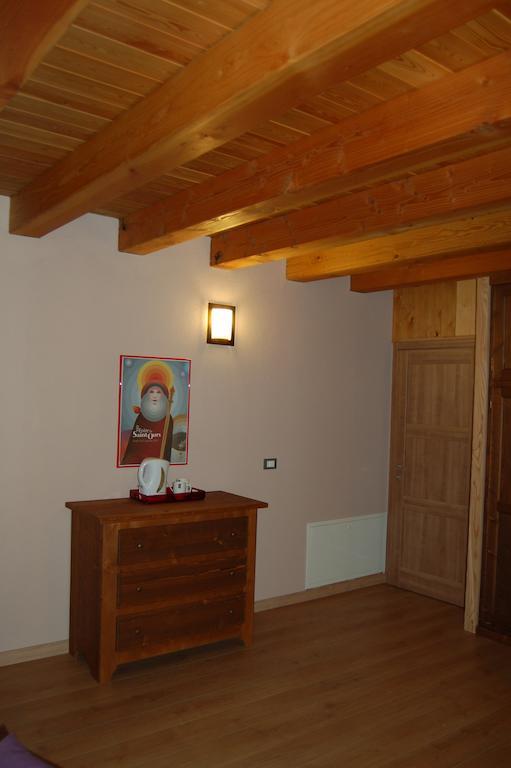 Il Nocciolo Bed & Breakfast Bard Exterior photo